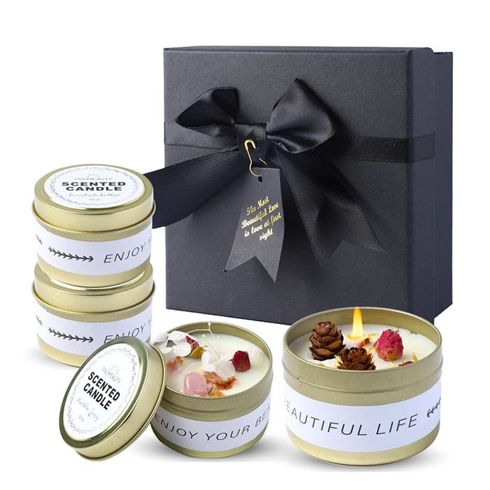 Scented Candle With Dried Flowers